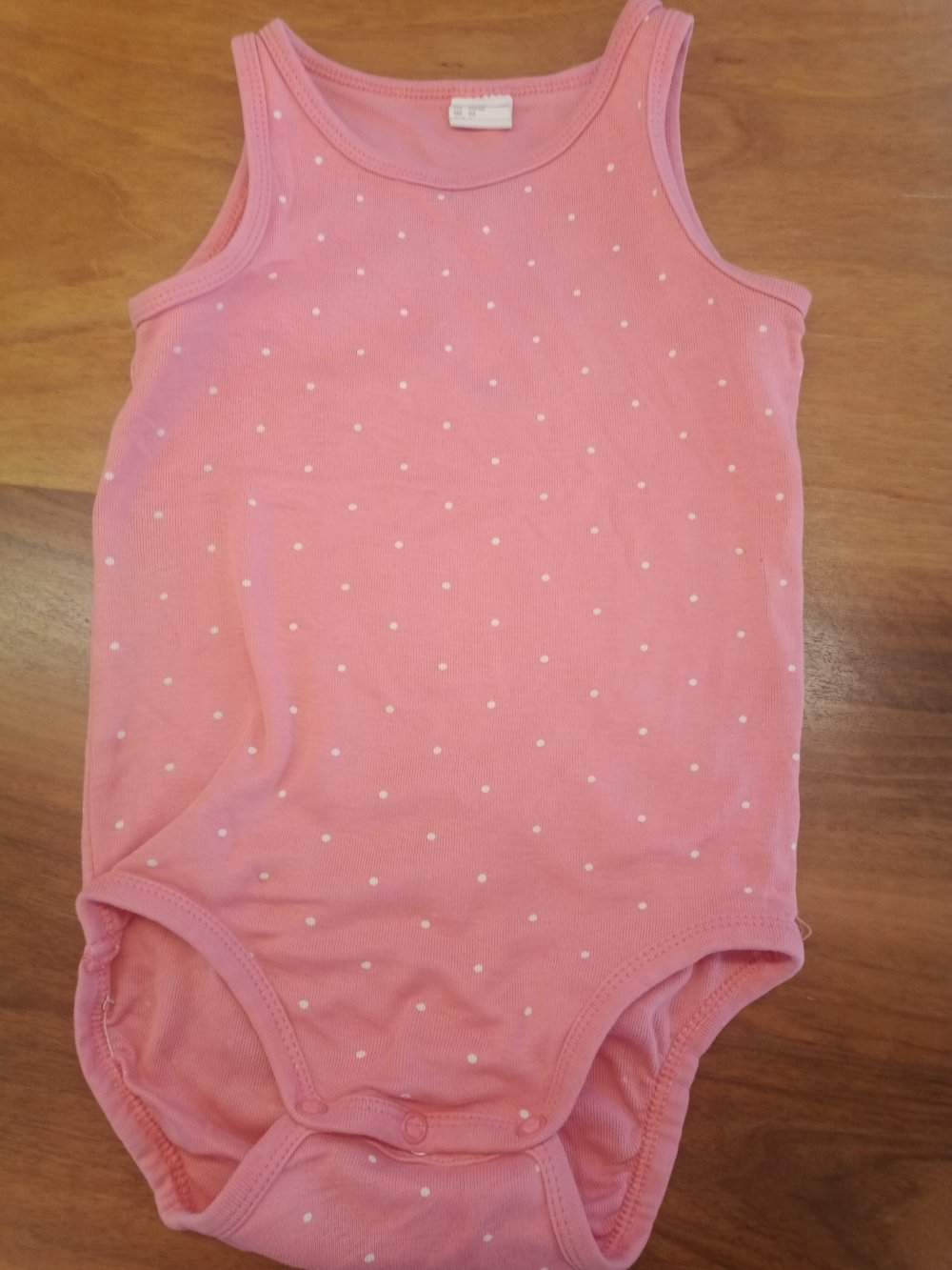pink Body kurzarm mit Punkten