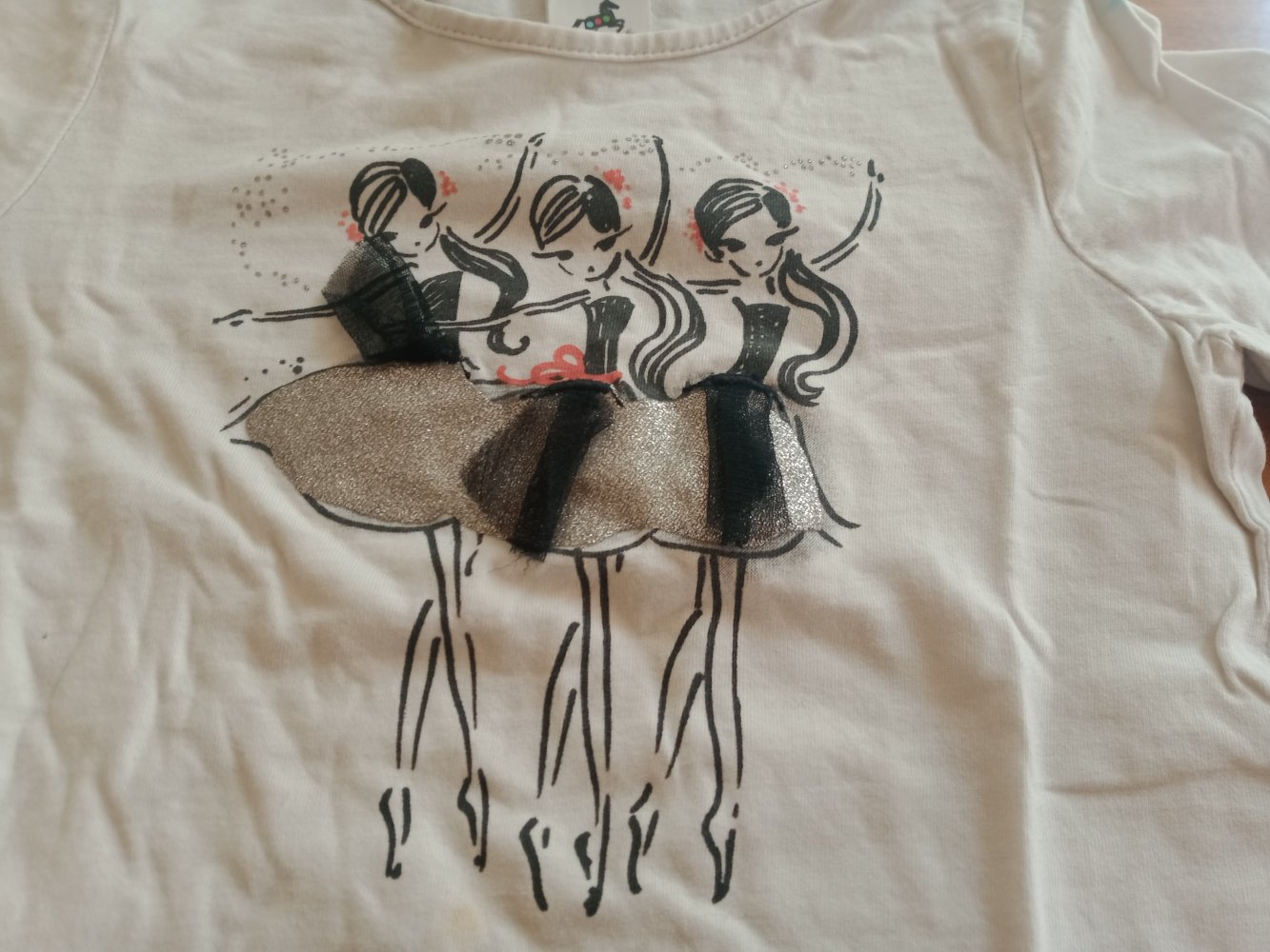 weisses Sweatshirt Ballerina