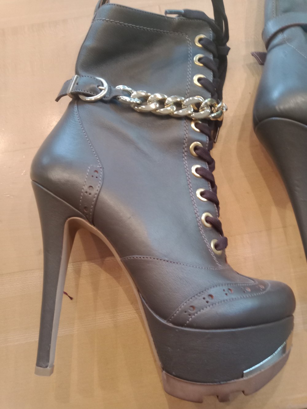 Fersengold Stiefeletten High Heels Gr. 36