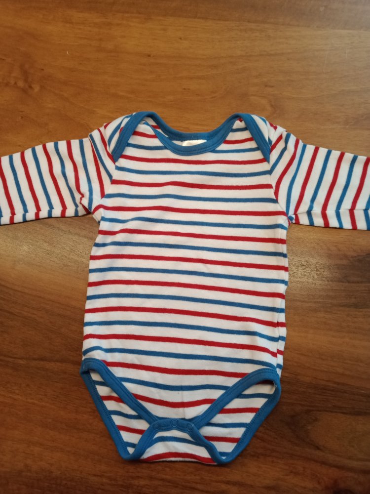 weisser Body blau/rot gestreift