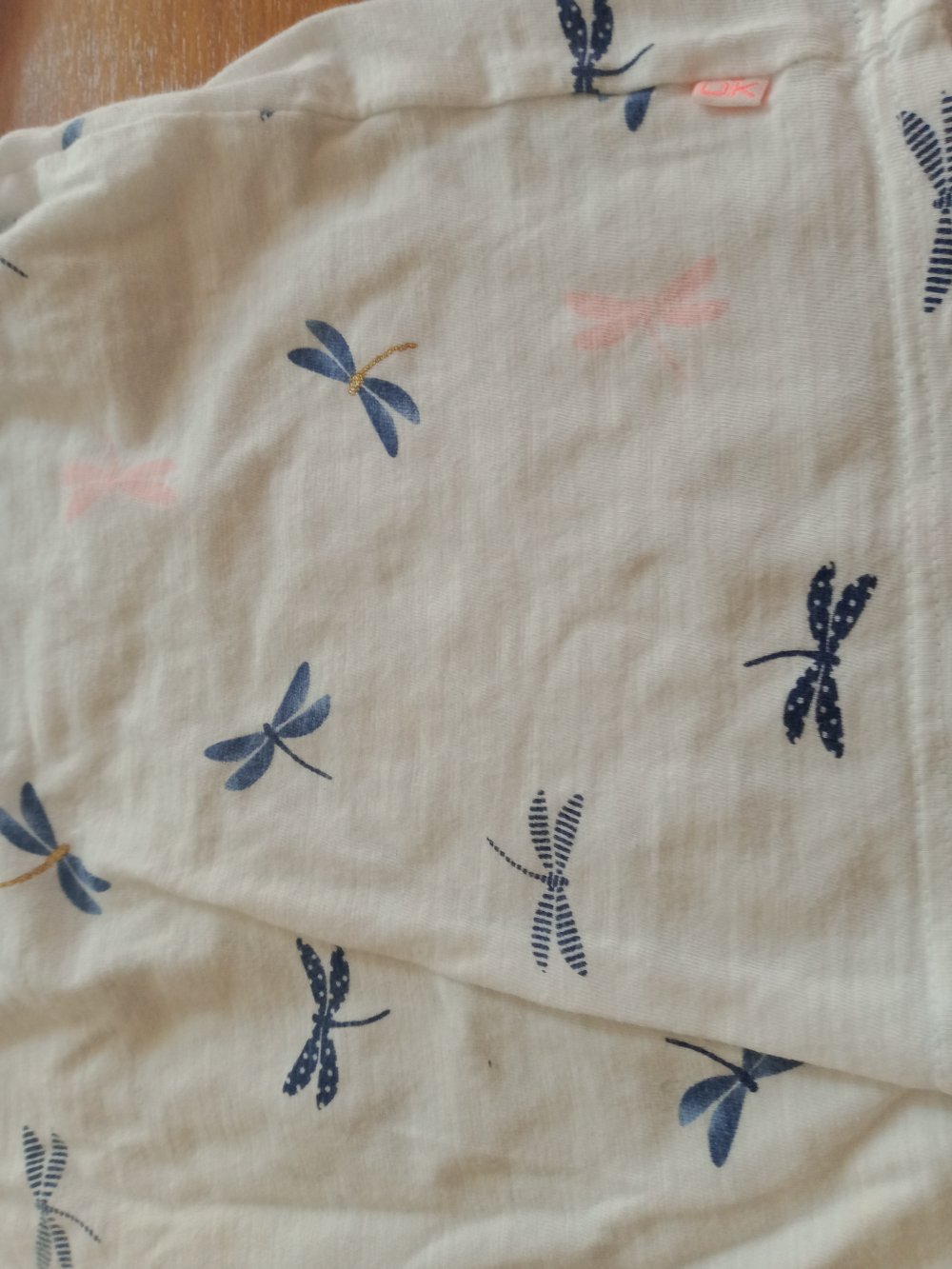 weisses Sweatshirt Libellen