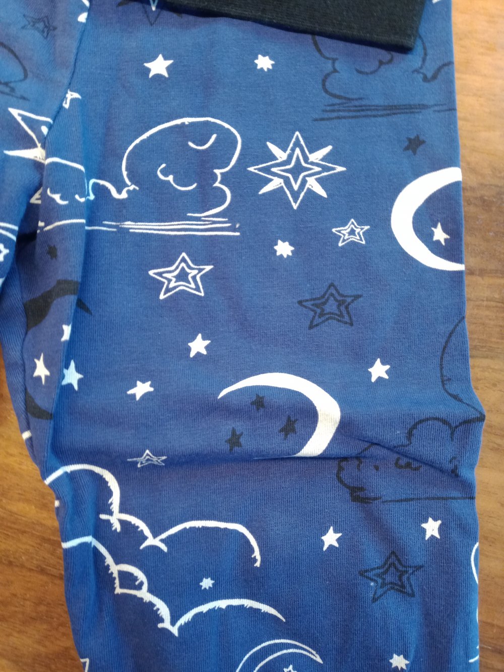 2-teiliges Pijama blau Mond und Sterne