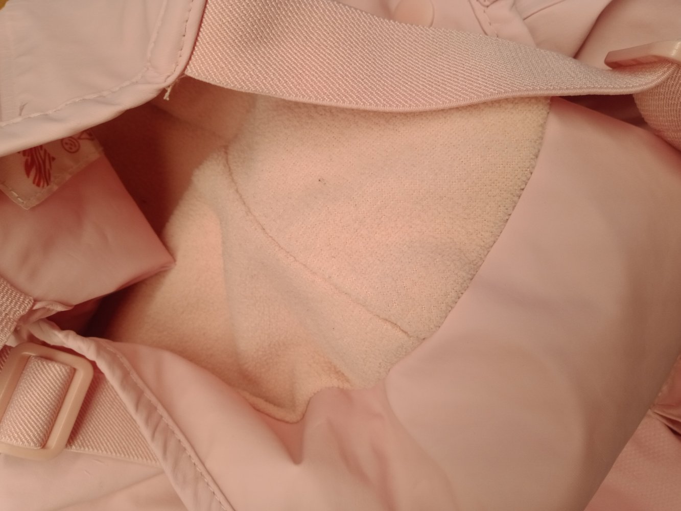 rosa Regenhose gefüttert