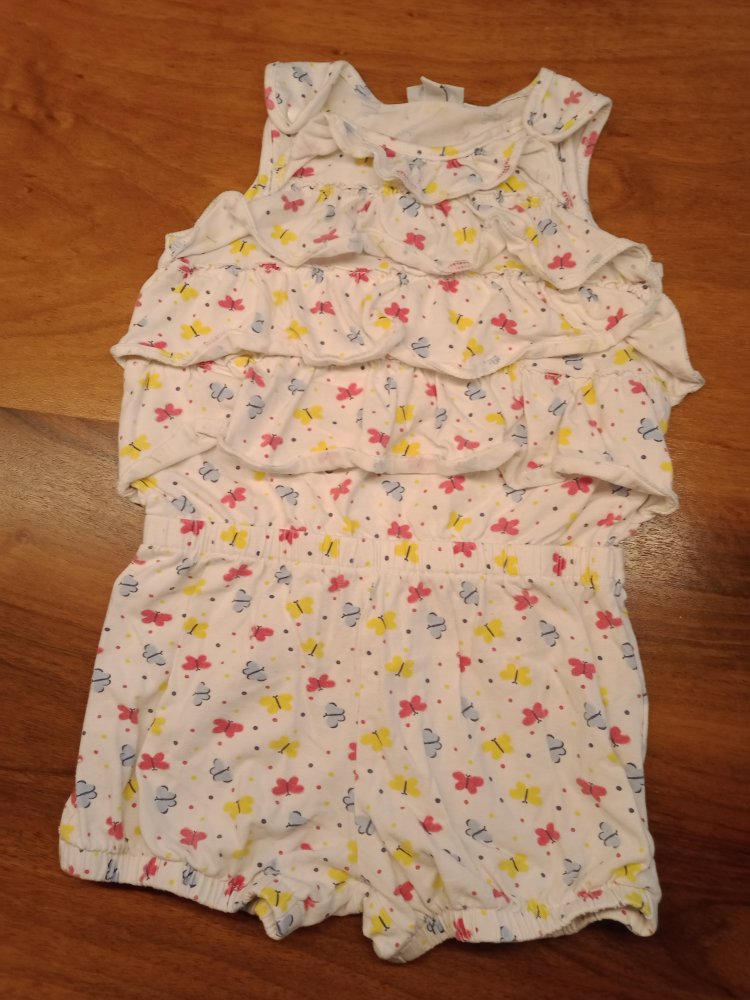 weisser Overall mit Shorts Schmetterlinge