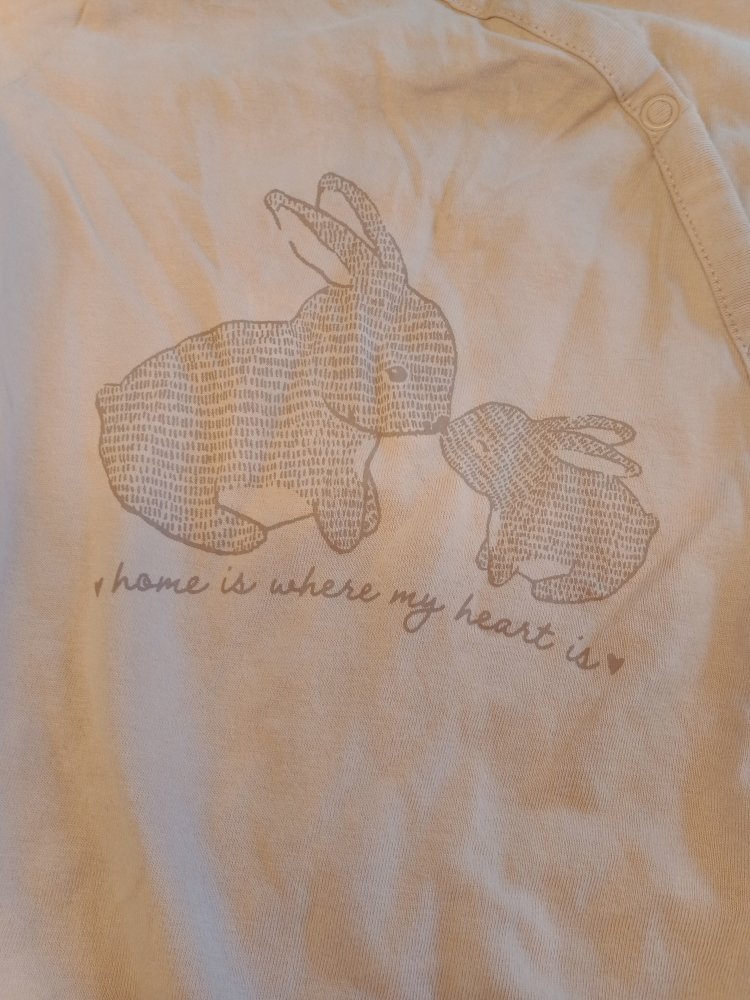 Pijama pflaume mit Häschen