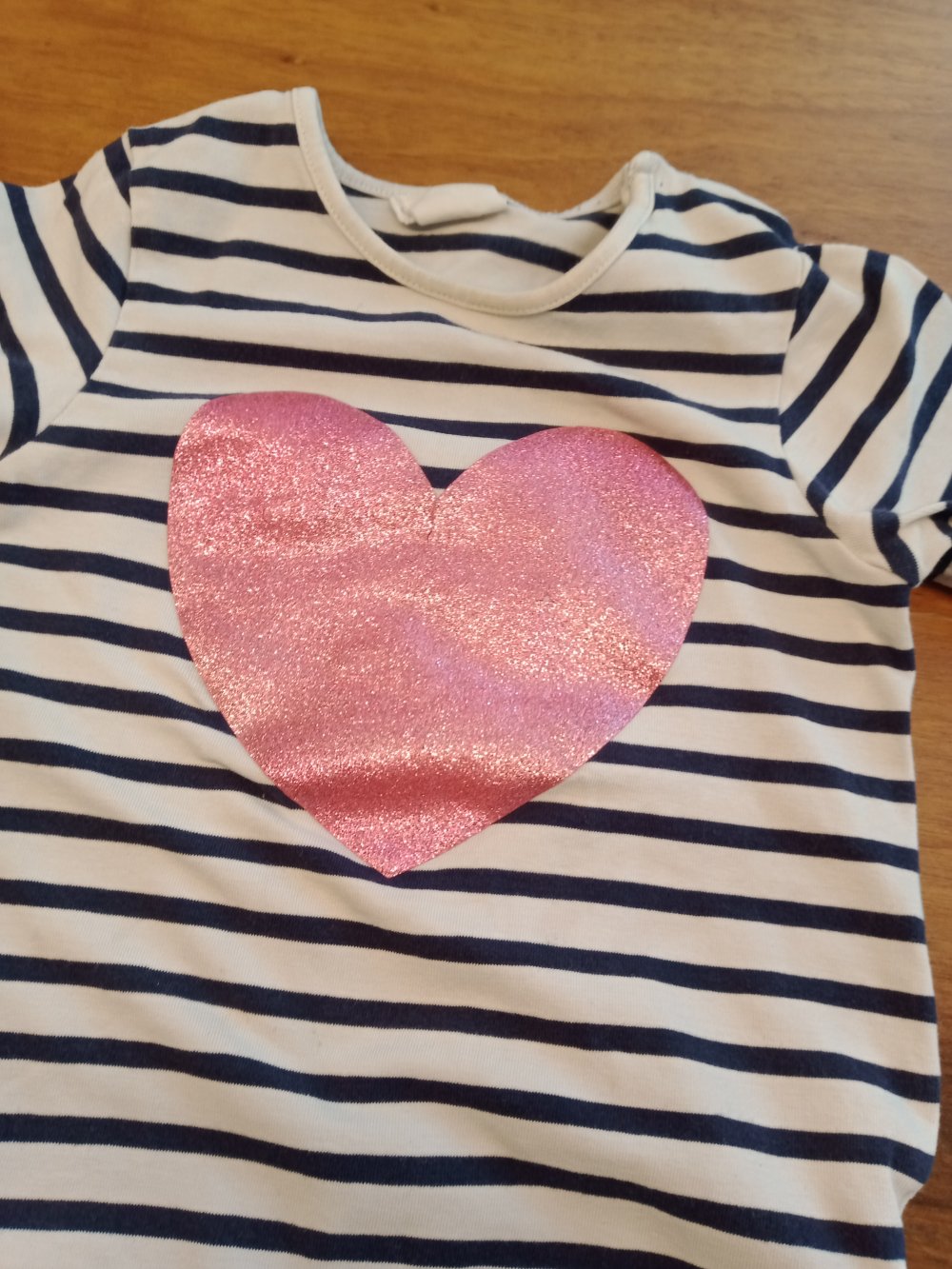 weiss/blau gestreifter Body langarm mit Herz