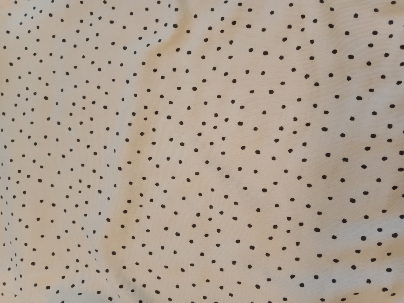 weisser Body mit schwarzen Punkten