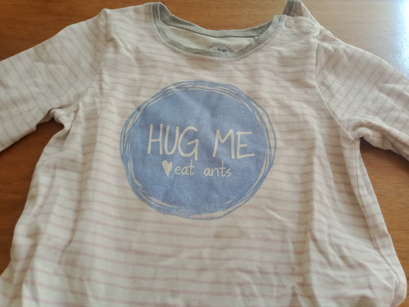 gestreiftes Sweatshirt Hug me mit Röckchenborte