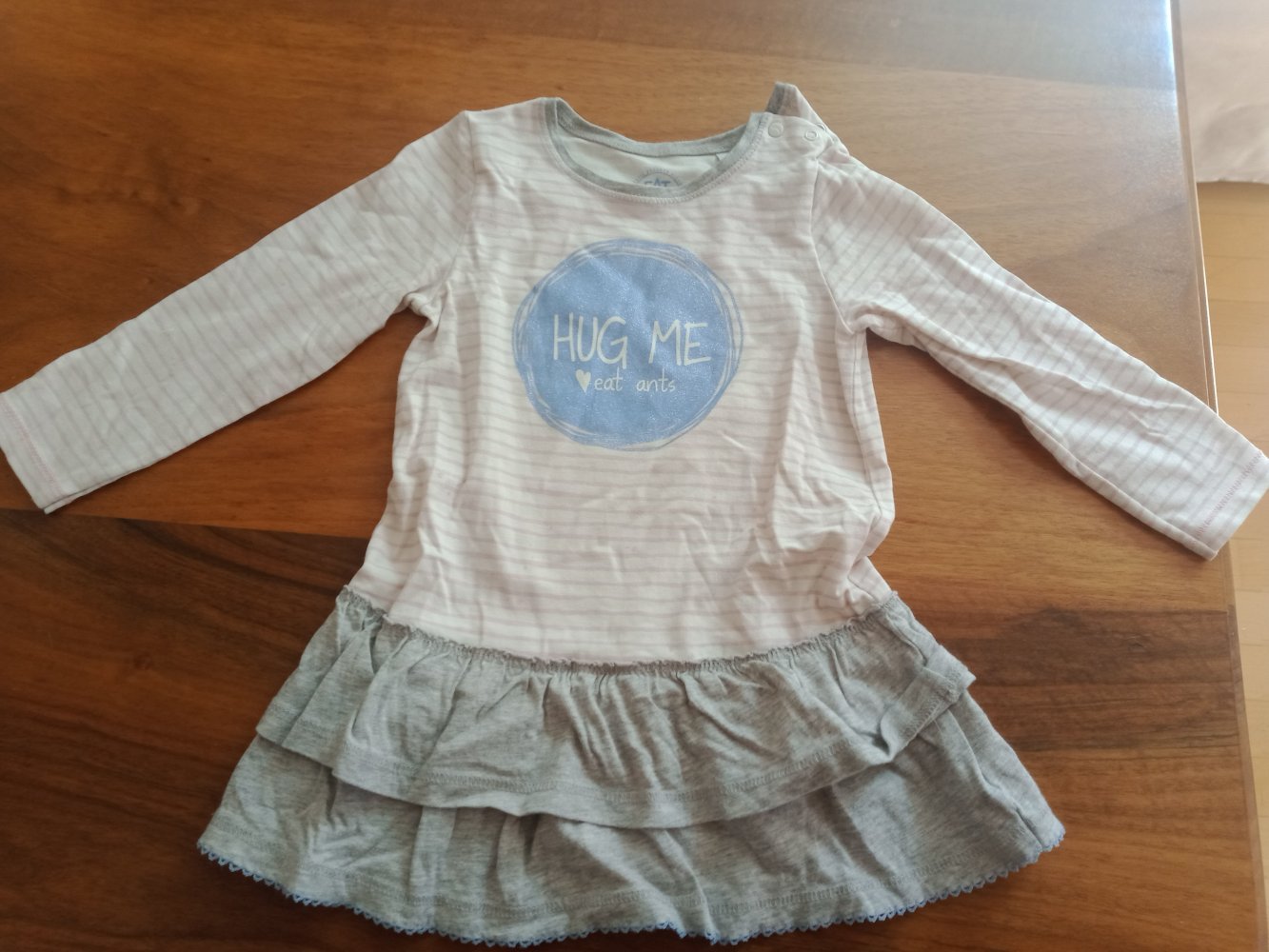 gestreiftes Sweatshirt Hug me mit Röckchenborte