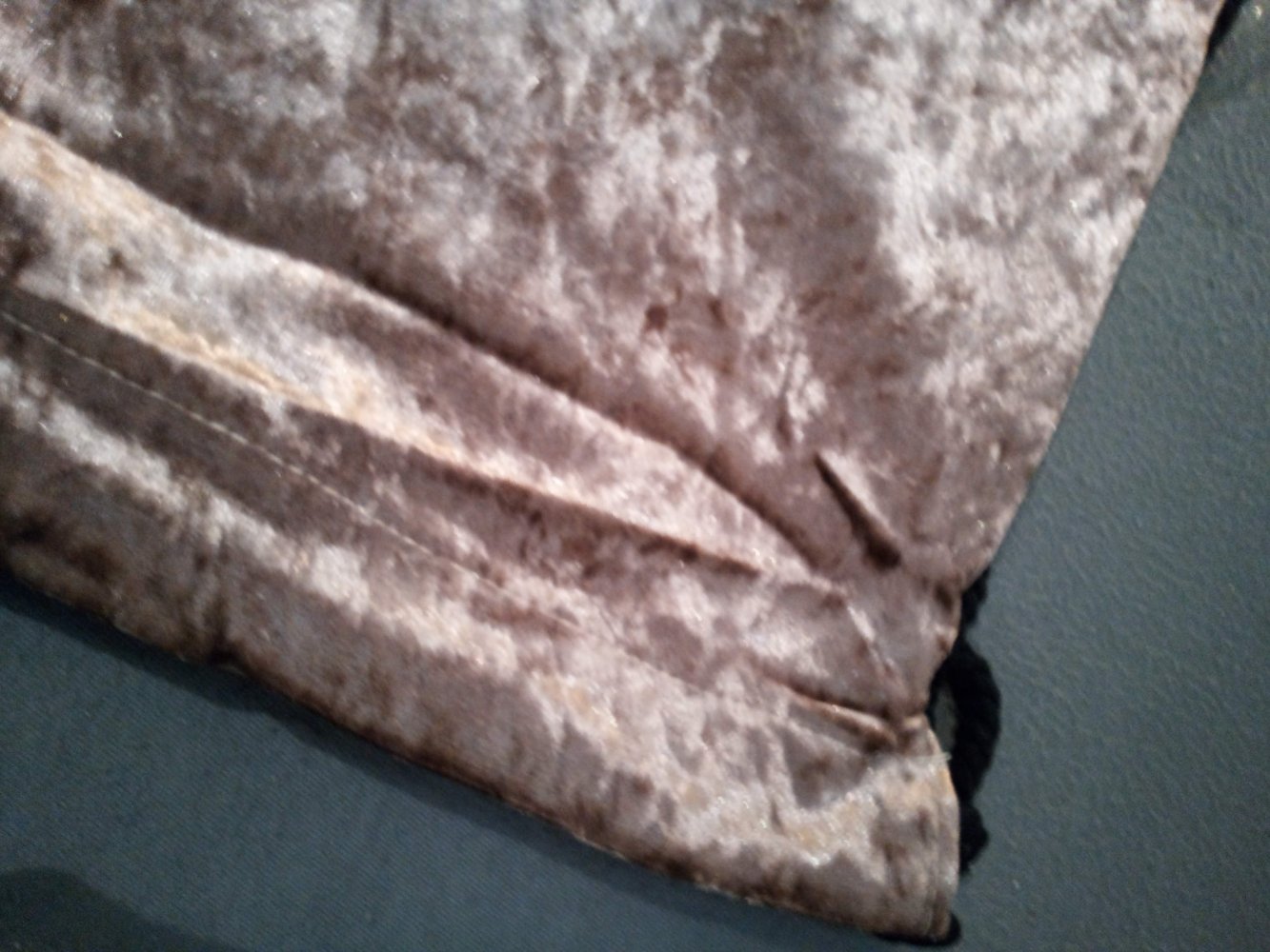 sportbeutel Samt braungrau neu