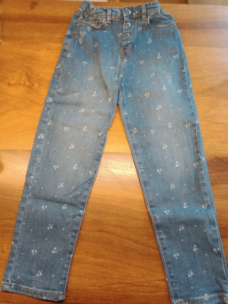Jeans mit Herzchen 