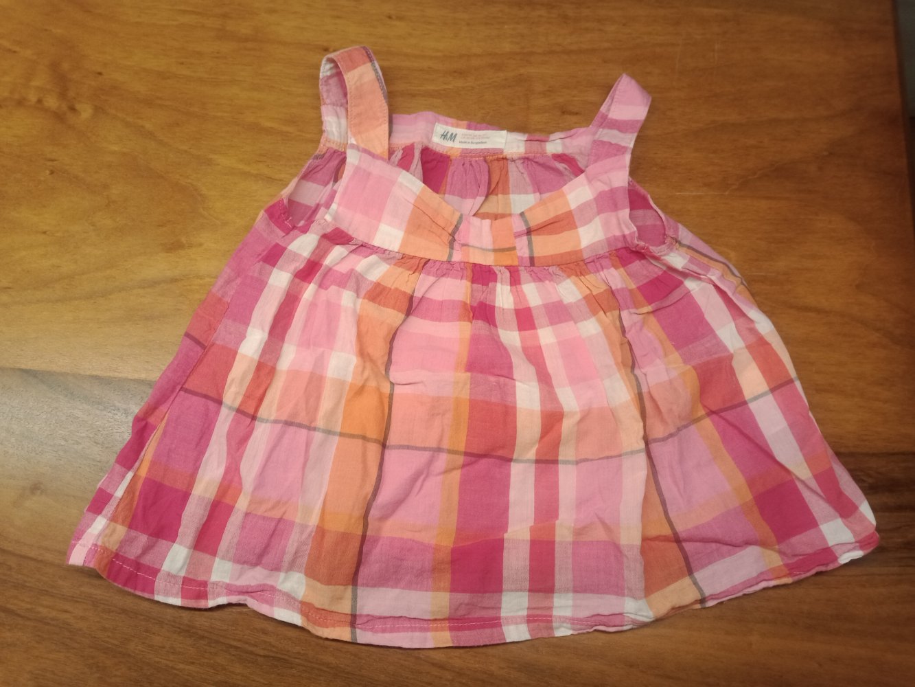 kariertes luftiges Sommer-Oberteil