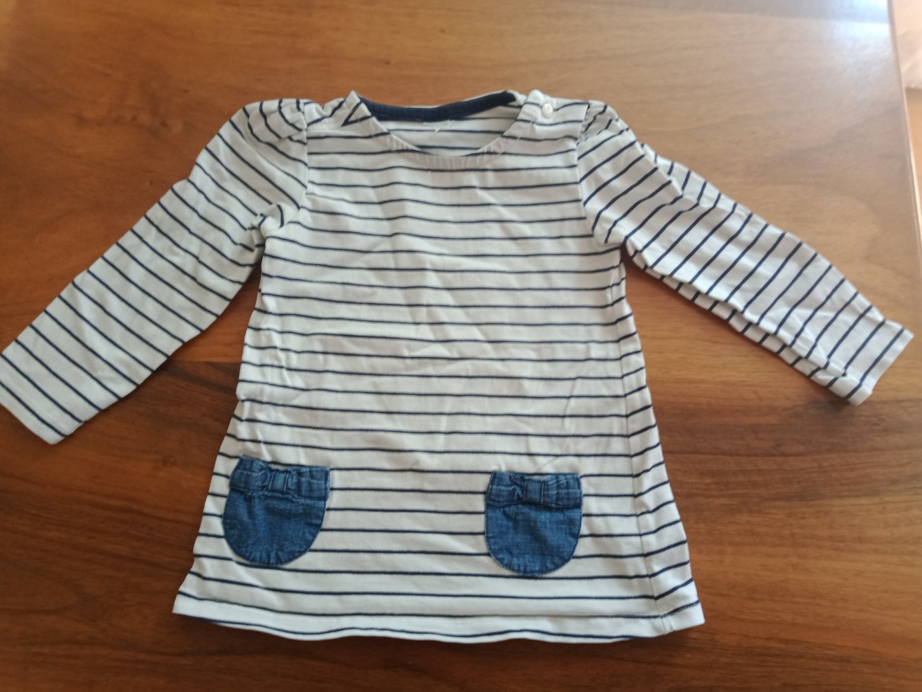 Marine-Sweatshirt mit Jeanstaschen