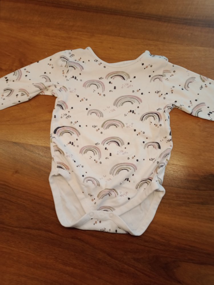 weisser Body langarm Regenbogen
