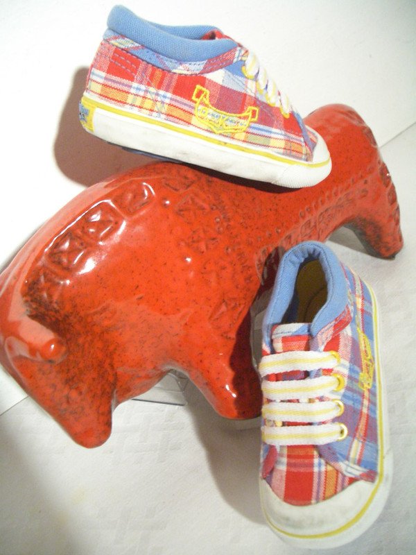 Kinderschuhe Oshkosh Mädchen oder Buben Gr. 20