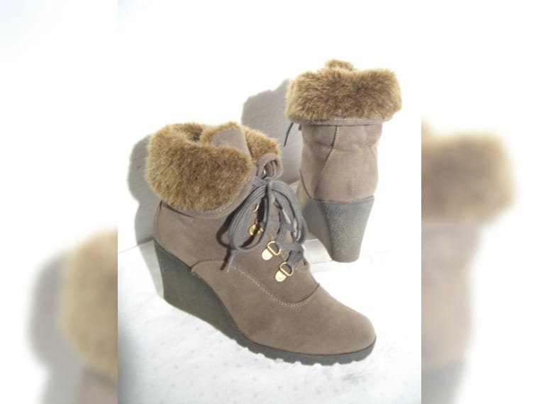 Stiefelette Buffalo Girl Wildleder schnurrer innen Fell braun Gr.39 NEU