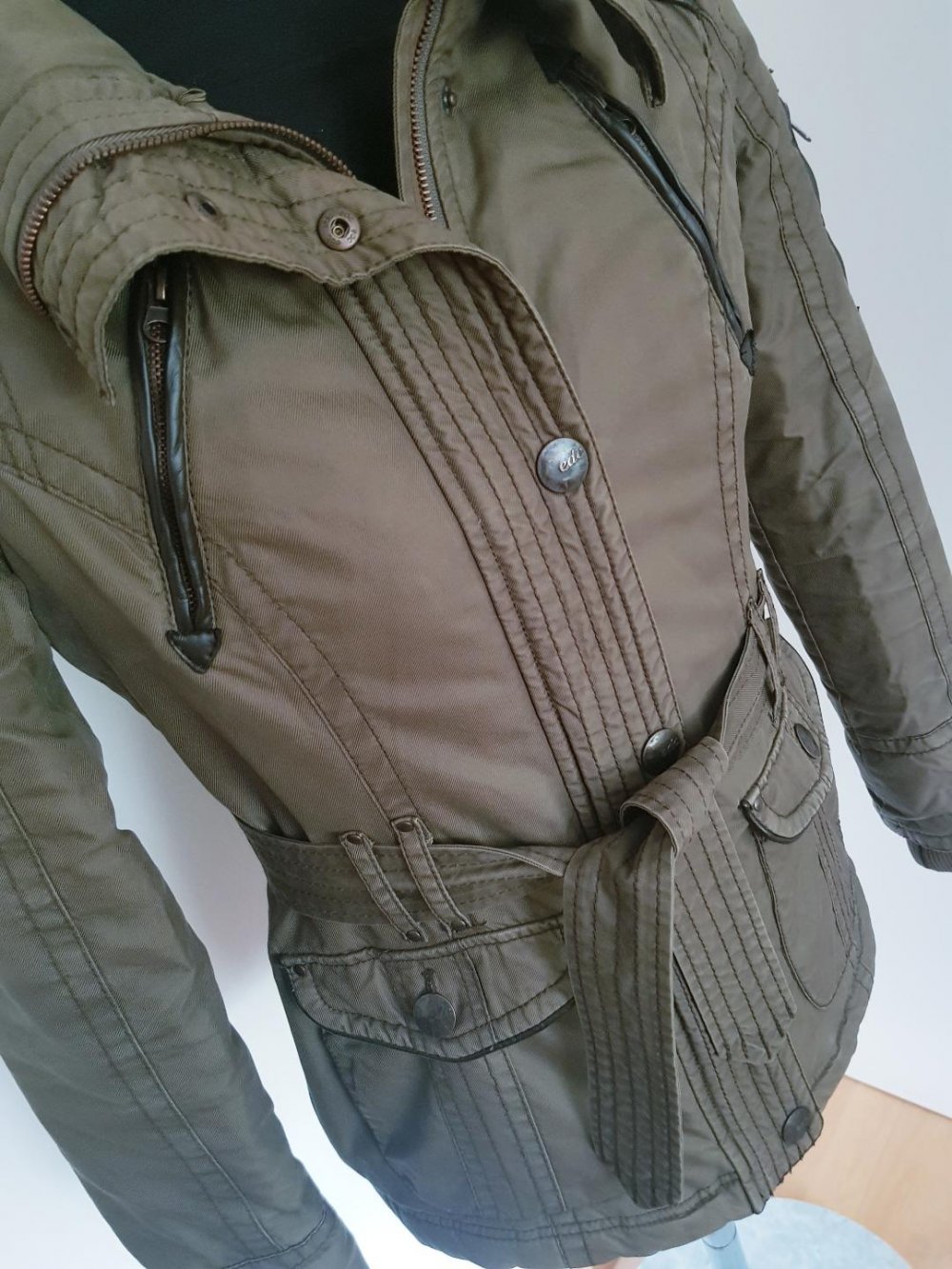 Damenmantel mit Fell Fa. EDC ( San Franciscoa ) hochwertig/ Gr.40