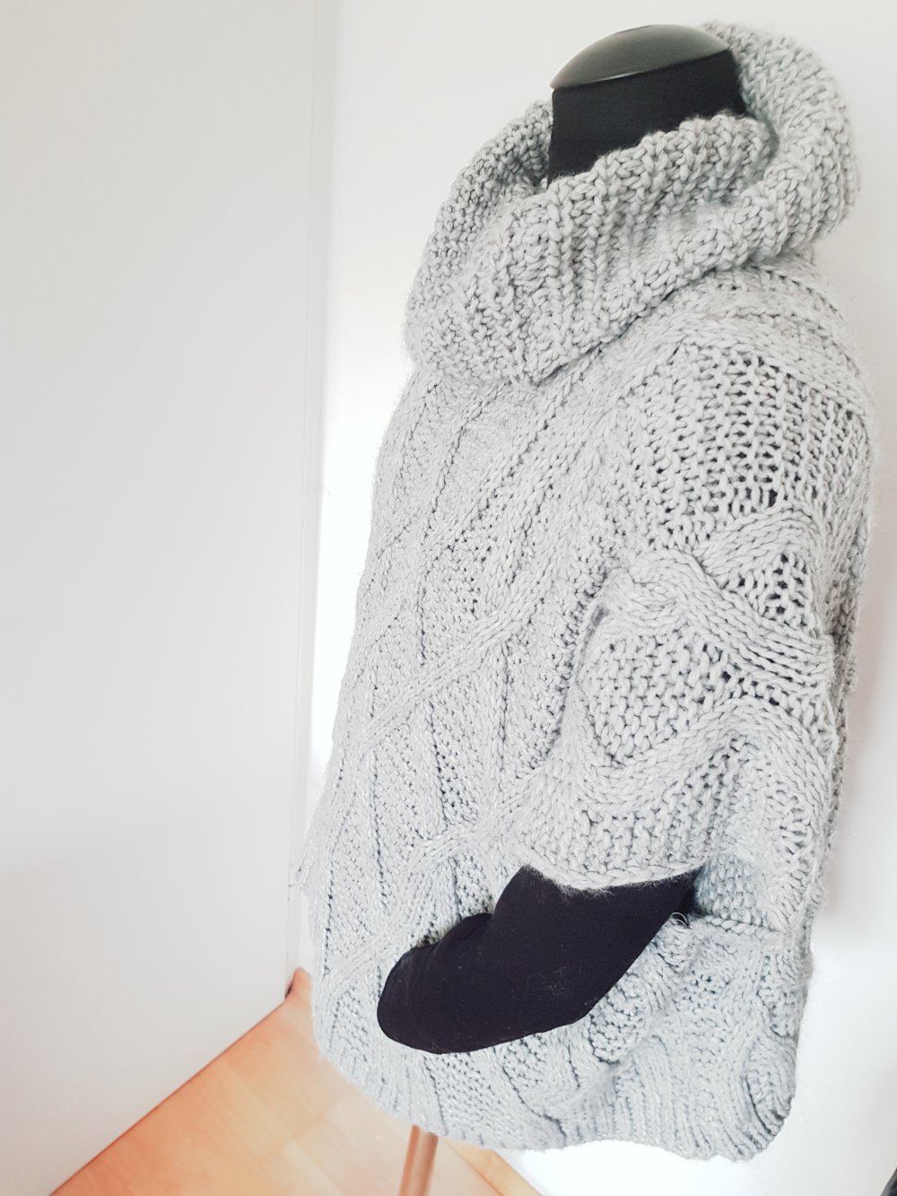 PONCHO CAPE hell-grau MADE IN ITALY One Size NEUwertig