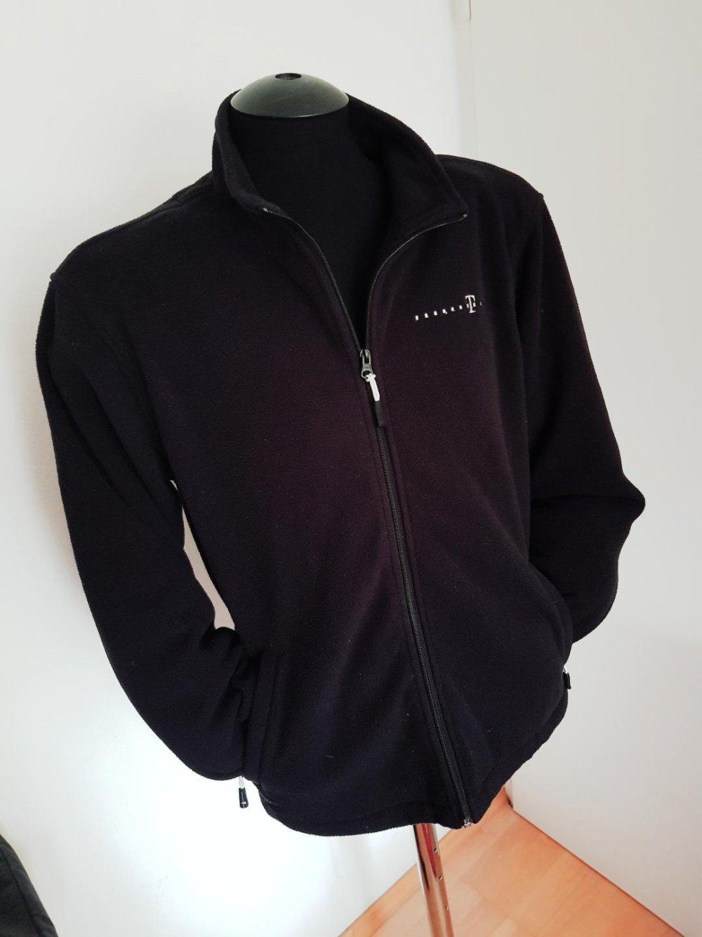 telekom jacke schwarz mit Softshelljacke Gr. -M- Top-Zustand