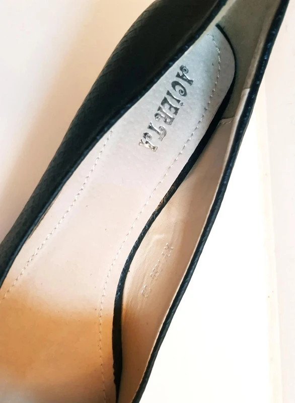 Damenschuhe Pumps Designer Acierta Gr. 39 schwarz elegant NEU