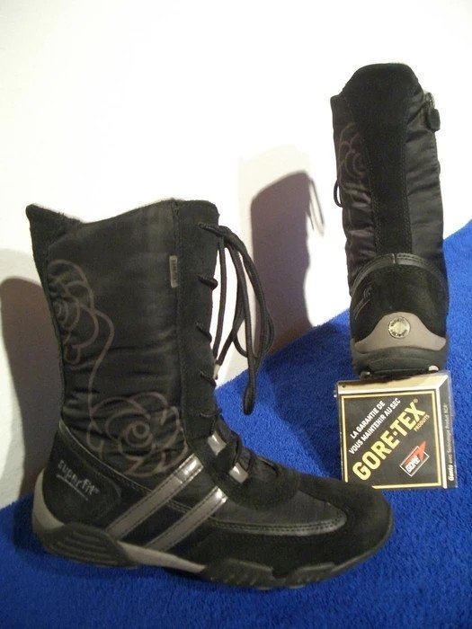 Stiefel superfit schwarz mit ->Gore-Tex
