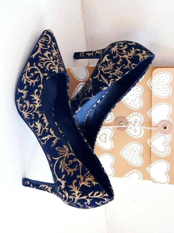 Damenschuhe Pumps High Heels Gr. 39 Echtleder Elegant Neu