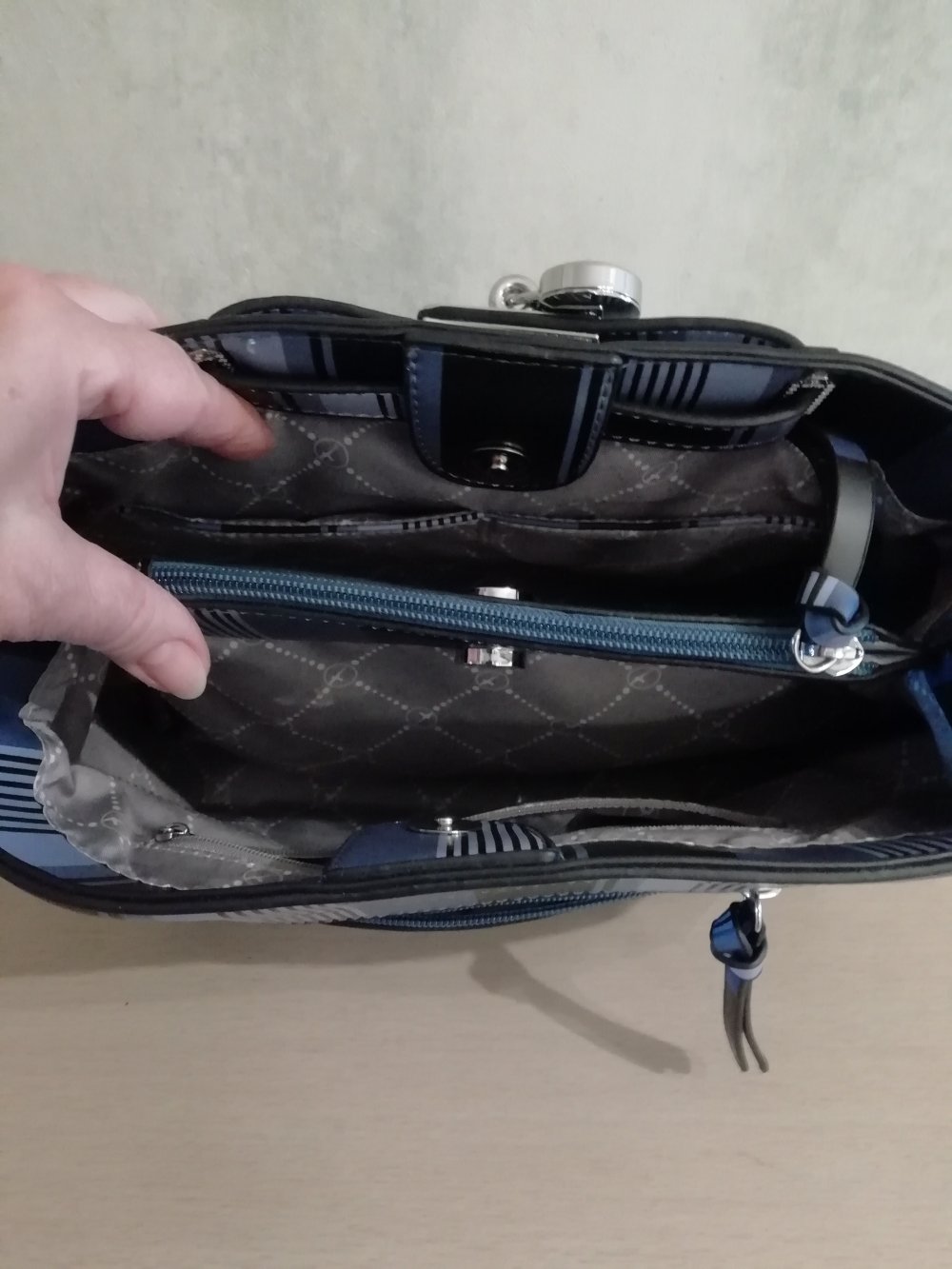 Handtasche, gestreift