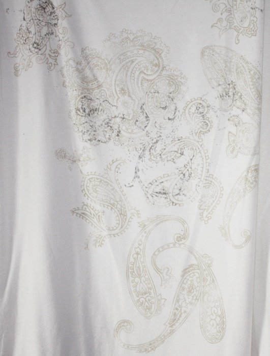 weißes T-Shirt von Your Sixth Sense