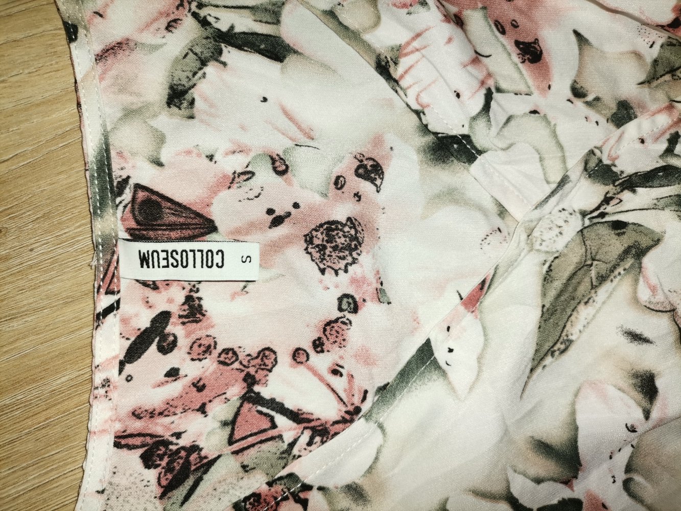 Schöne Bluse Blumenmuster Flowerprint