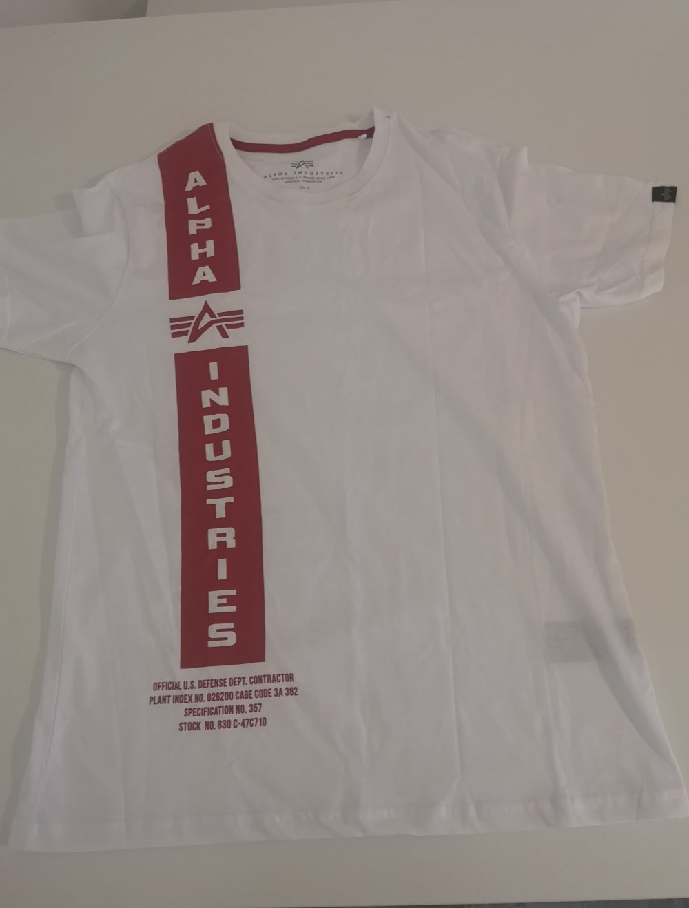 Neues Alpha Industries Thsirt