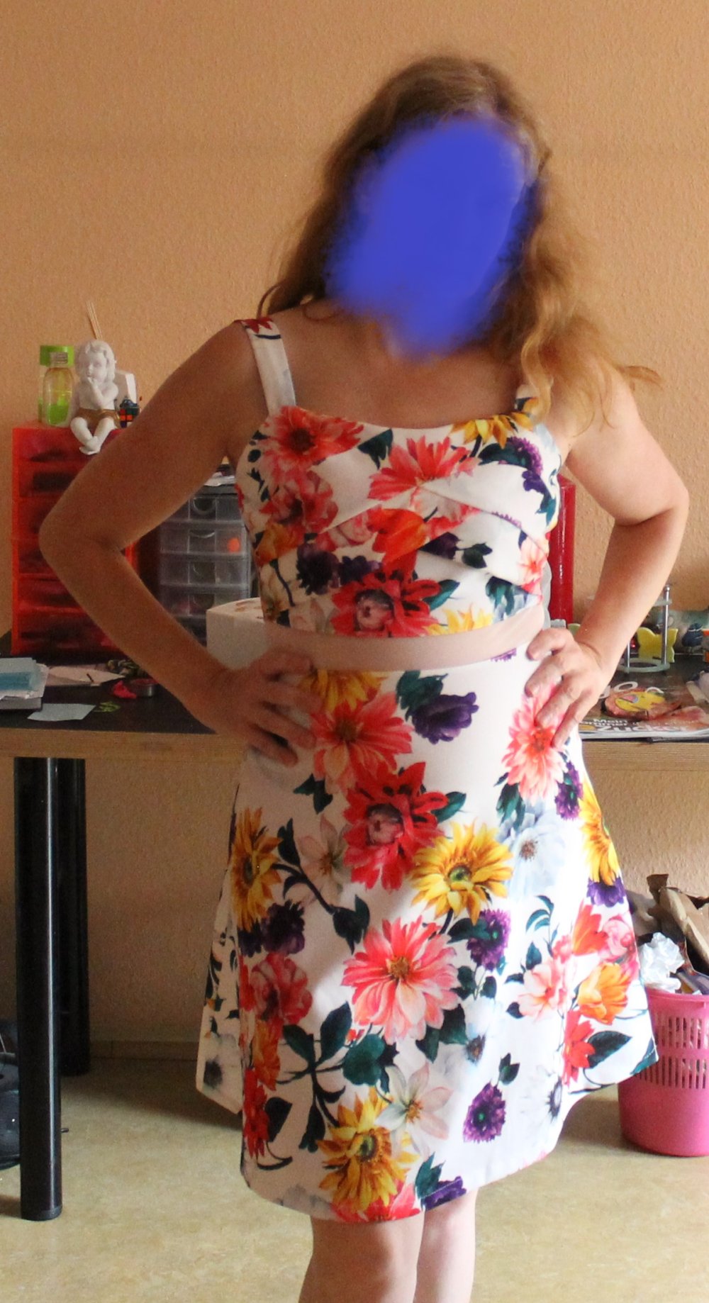 Blumenkleid mit verschiedenen Farben