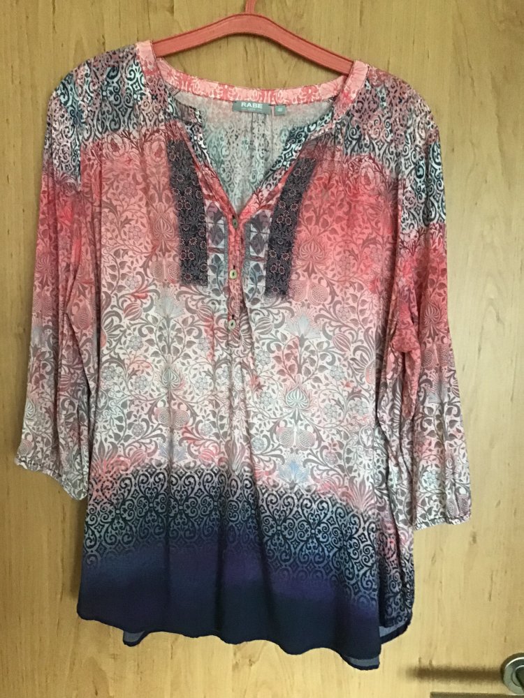 Bluse in Trendfarbe