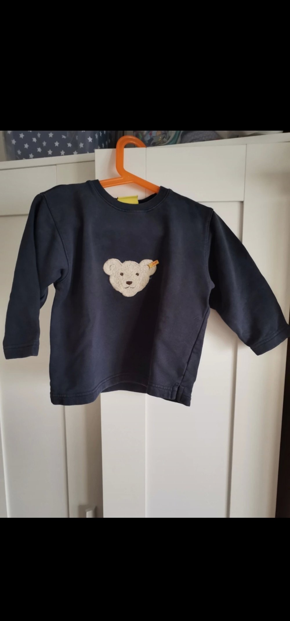 Süsser dunkelblauer Steiffpulli