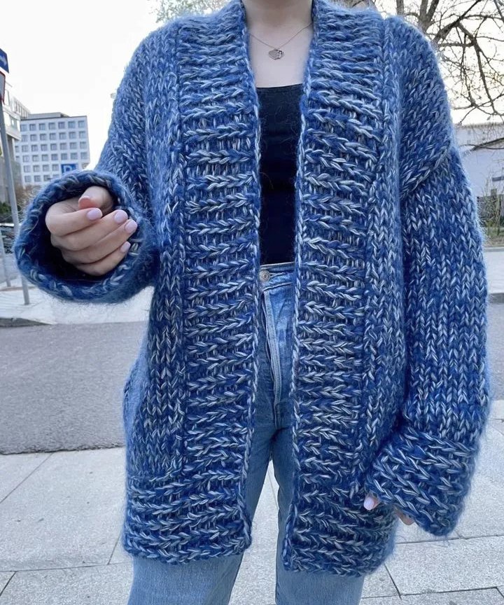 Autorin handgefertigte Damen Strickjacke