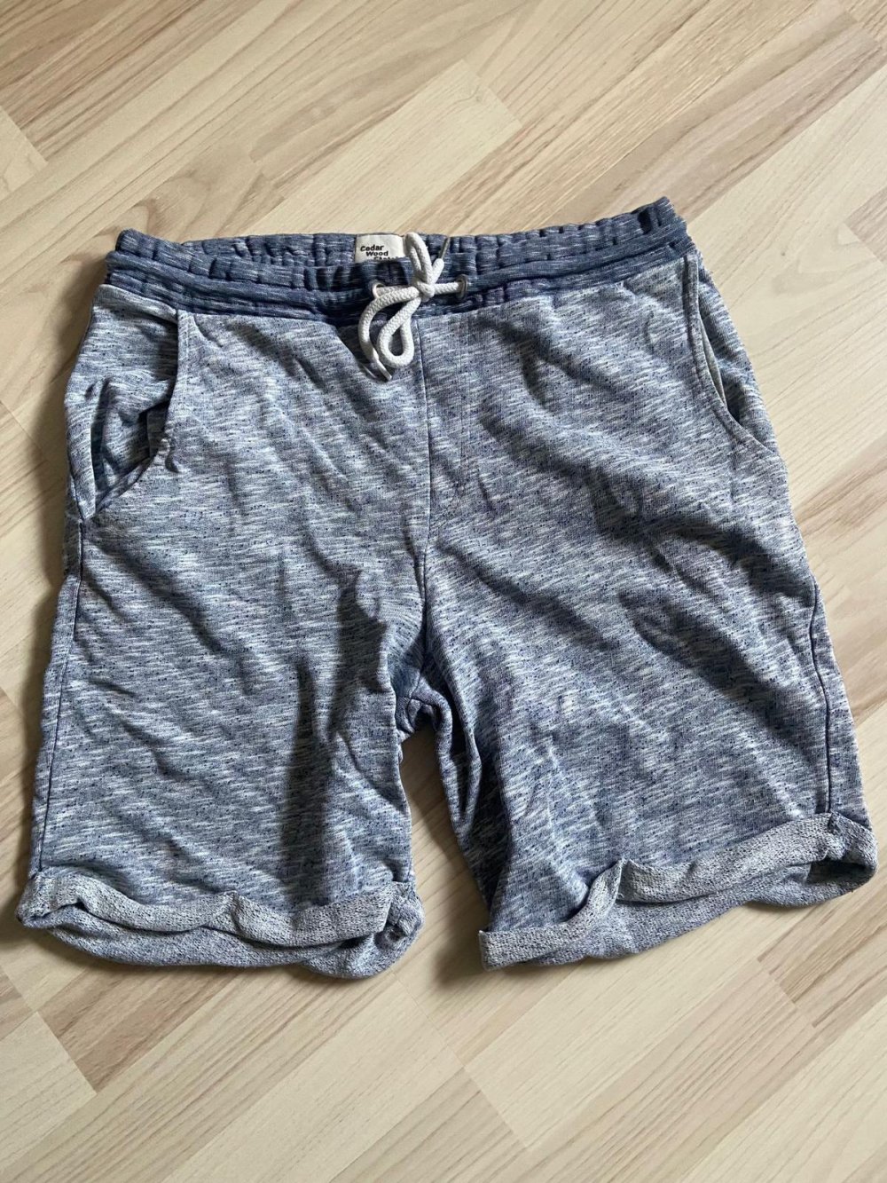 Kurze Shorts Gr. M