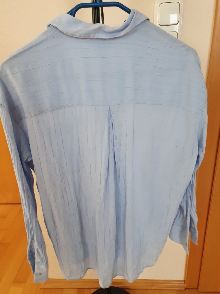 H&M Damen Oversized Bluse Gr 36 ( S M ) hell blau langarm gecrasht 