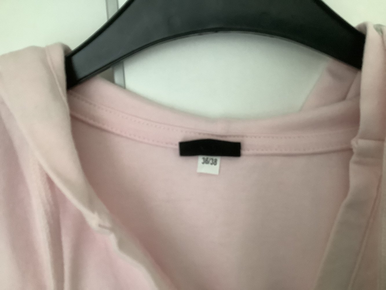 Buffalo Kapuzensweatshirt in kurzer Form Gr. 36/38 