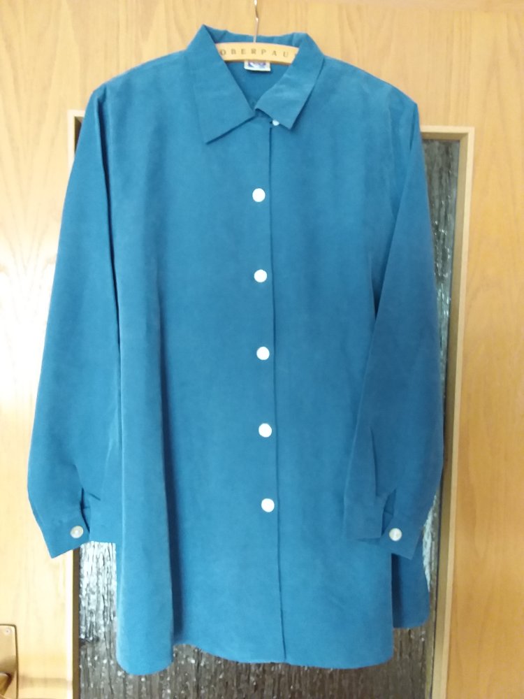 royalblaue Bluse in edlem Look