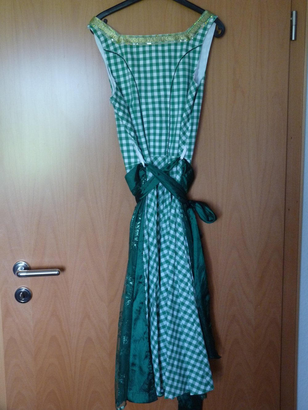 Dirndl grün knielang