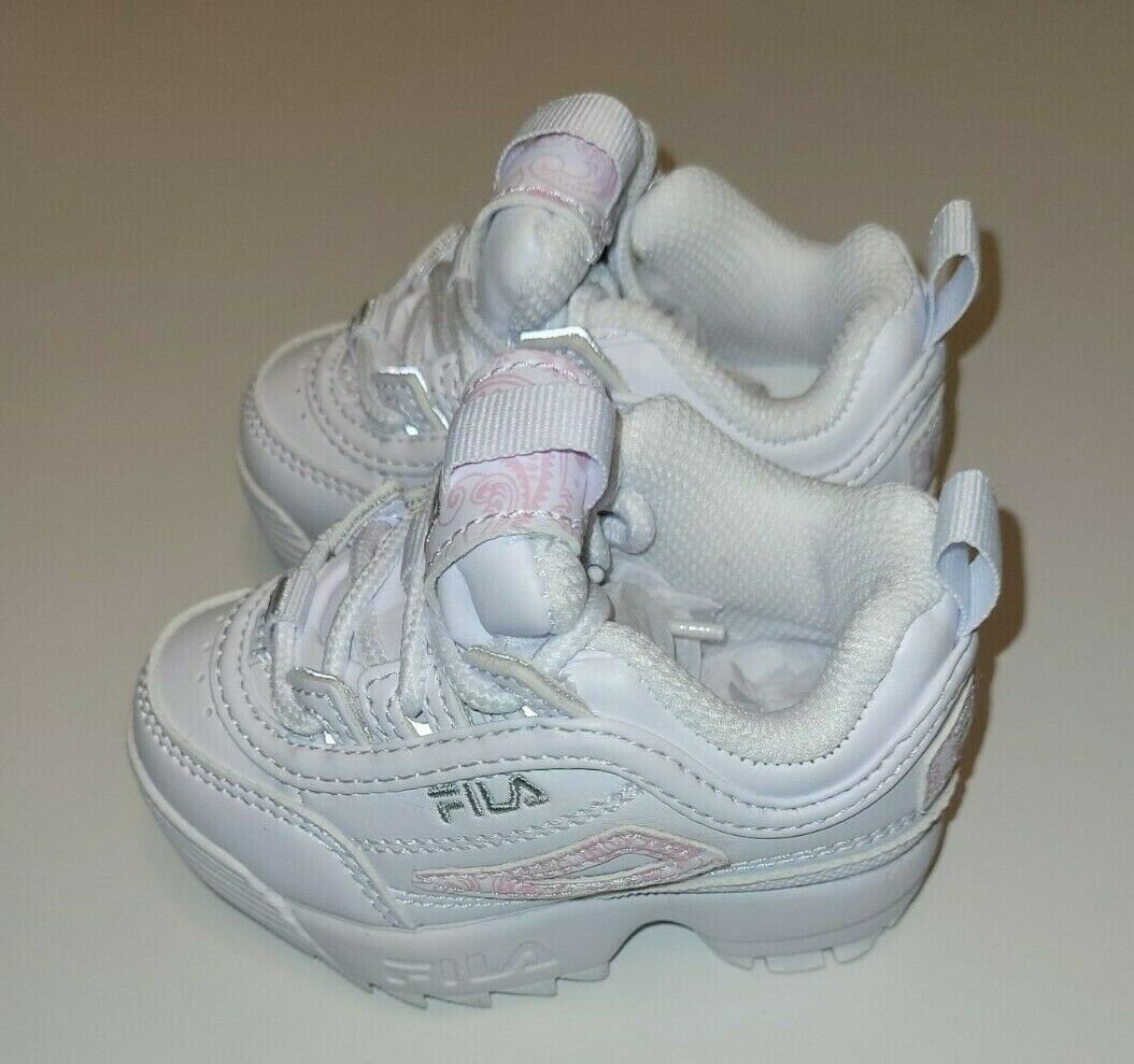 Neue Fila Mädchen Schuhe in der Größe 19