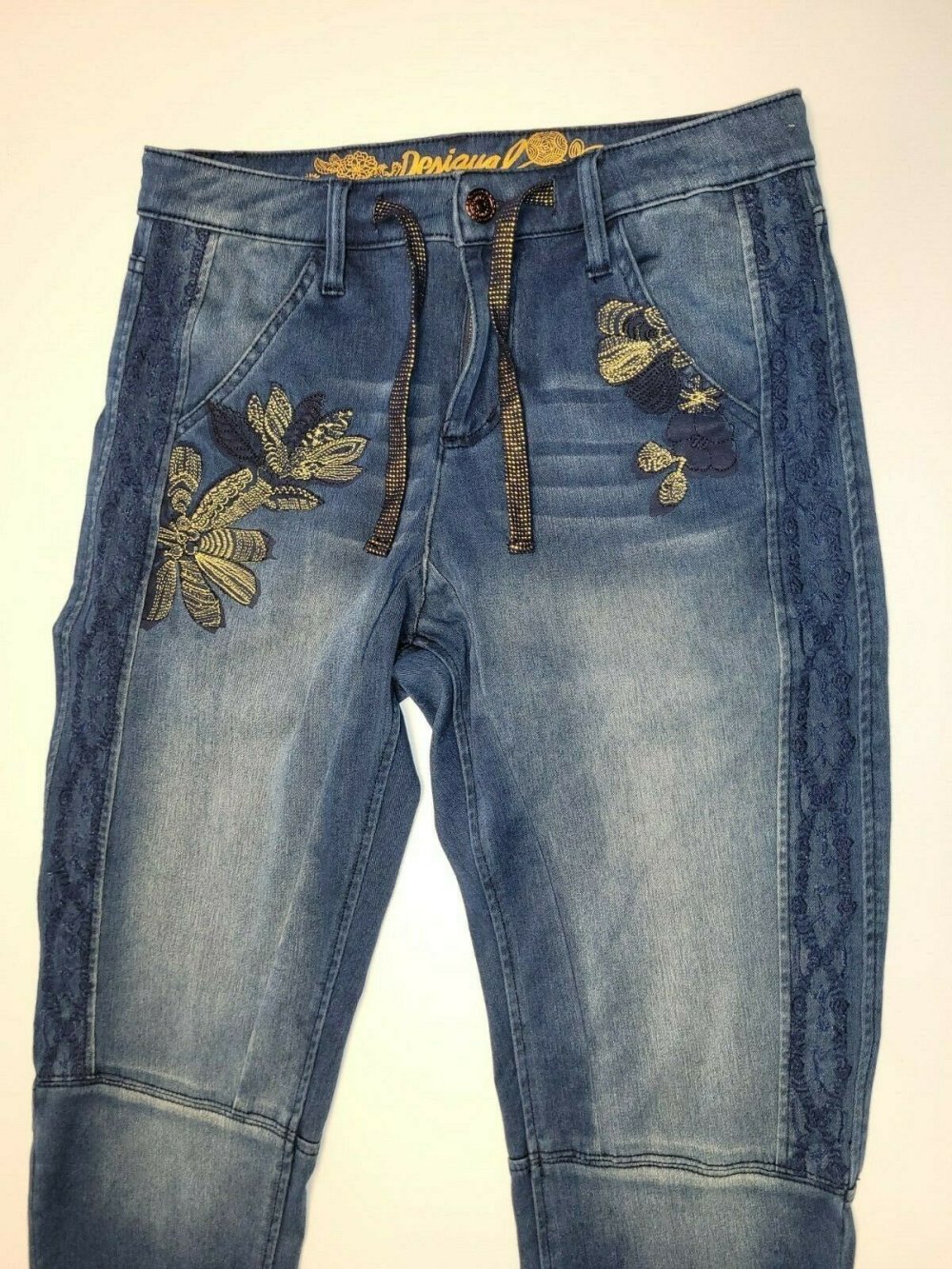 Desigual Damen Strech-Jeans in der Größe 38 im sehr guten Zustand