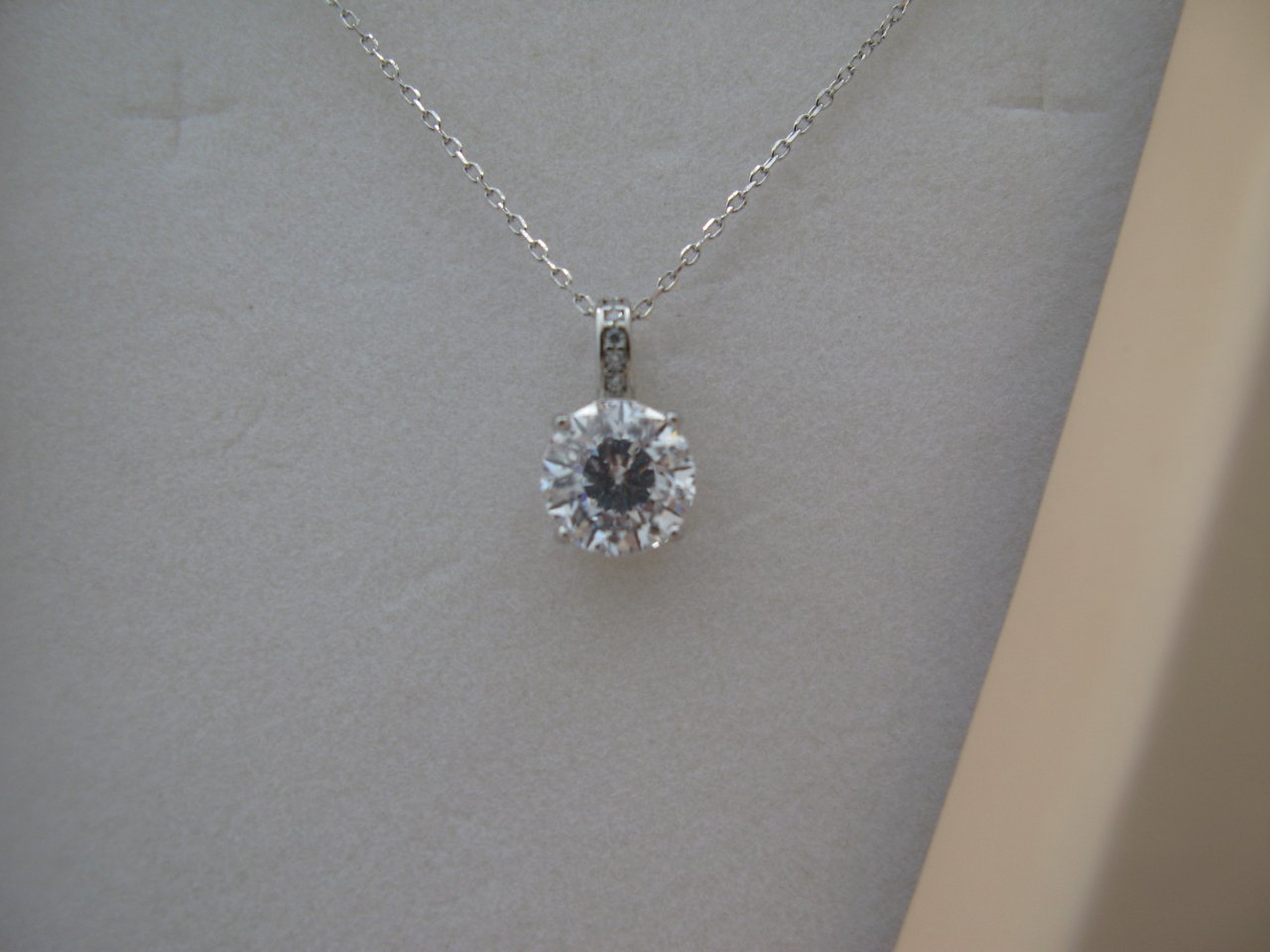 Diamonique-Kette mit funkelndem Anhänger aus Sterling Silber