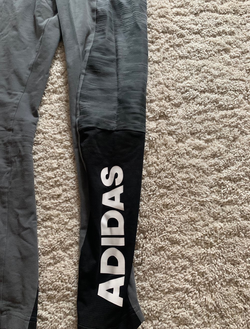 adidas sporthose S grau