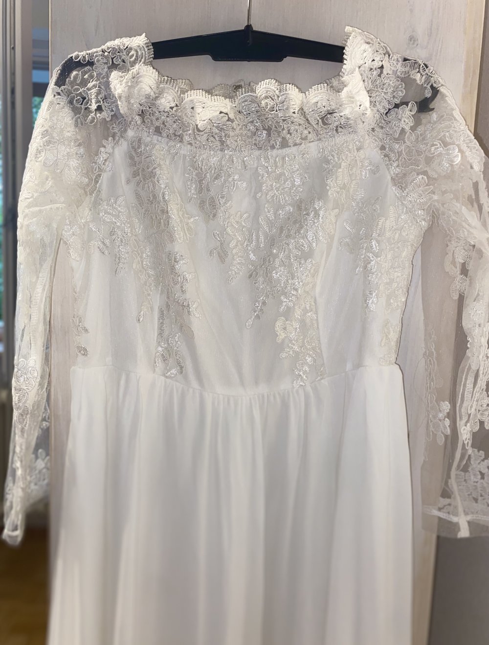 Weißes Langes Kleid