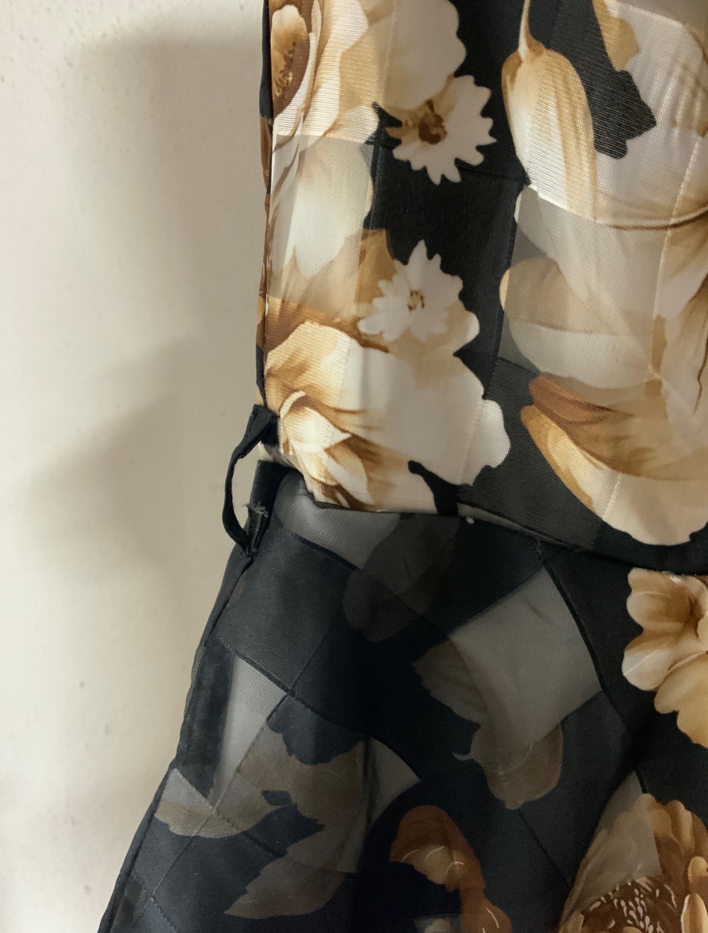 Cocktail Kleid Schwarz kariert mit braunen Blumen