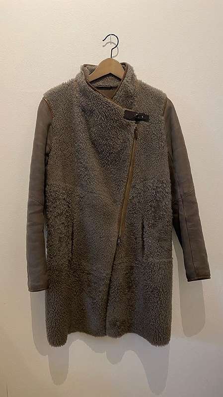 VESPUCCI Lammfellmantel