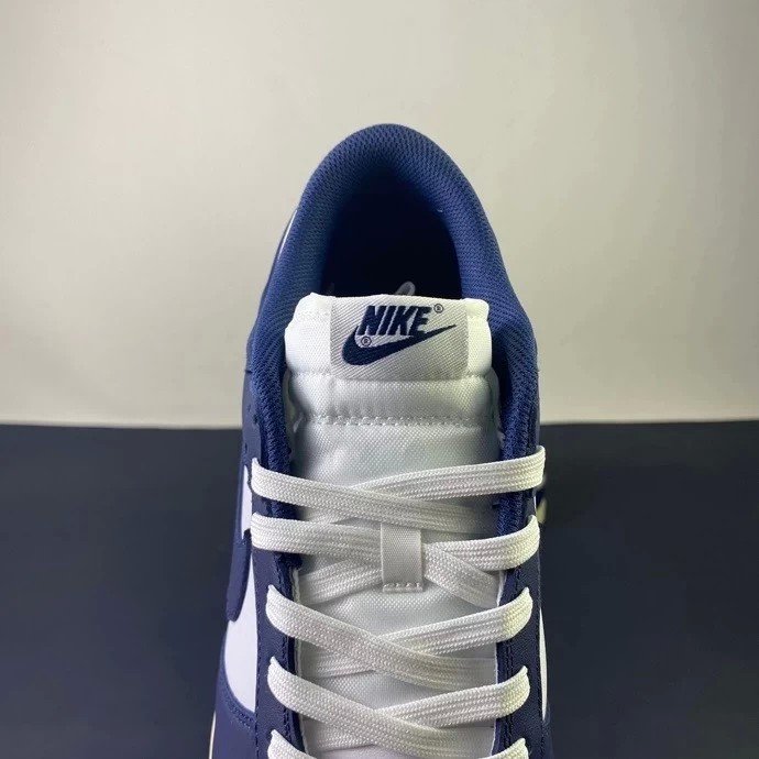 Nike dunk low blue white