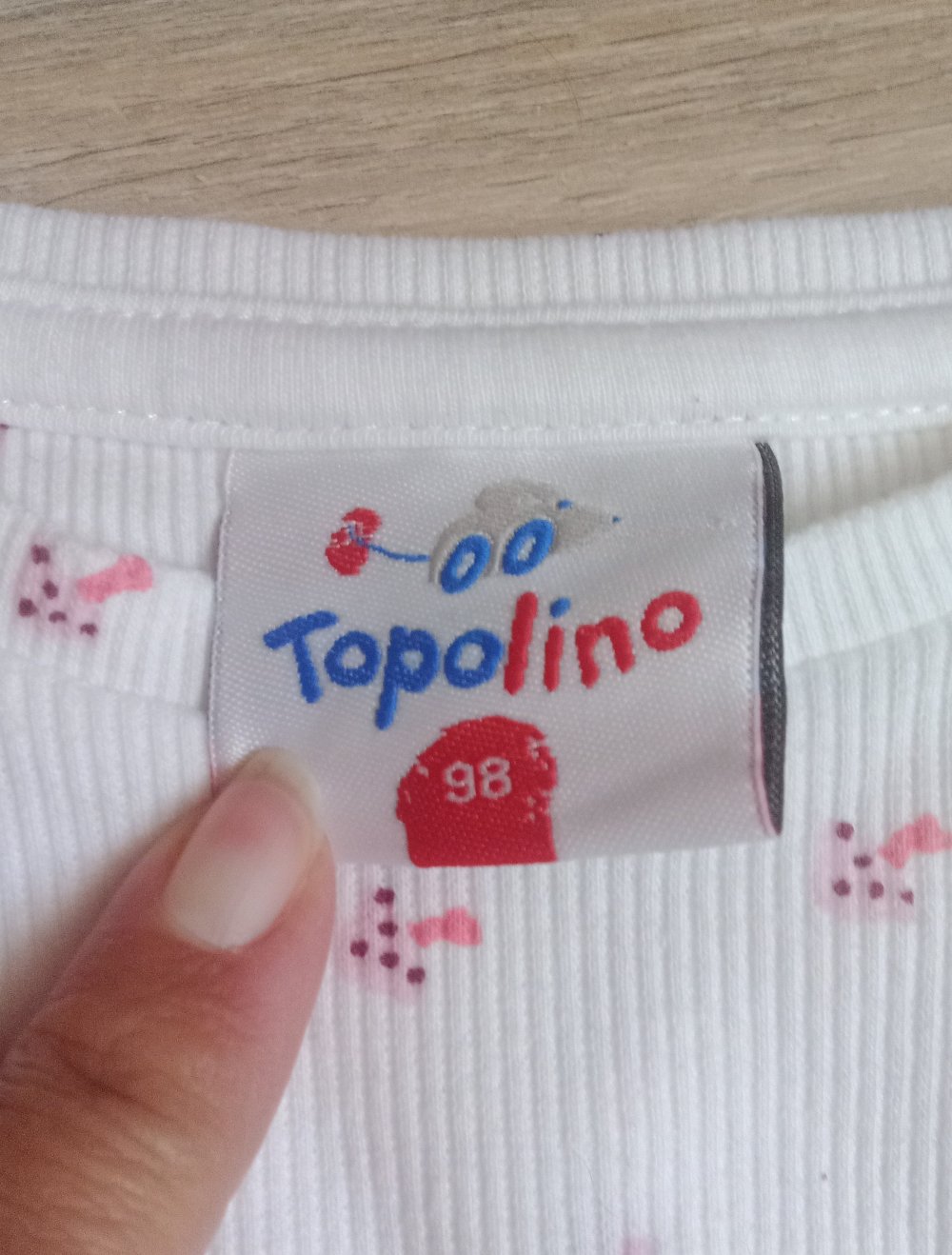 **sehr schöner Pullover für Mädchen **