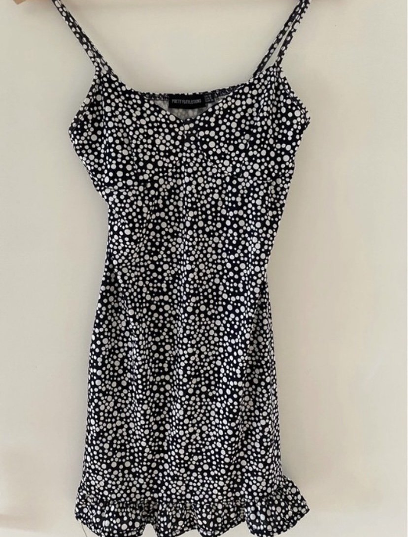 Prettylittlething Kleid Gr.38