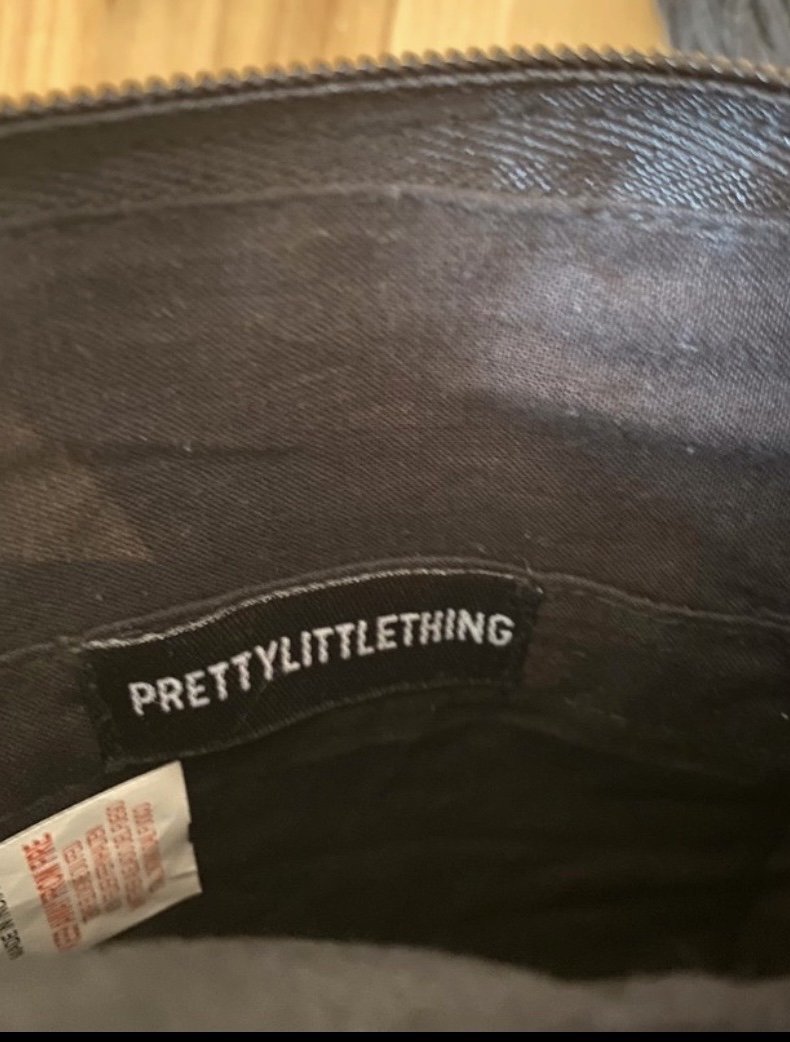 Prettylittlething Tasche Clutch